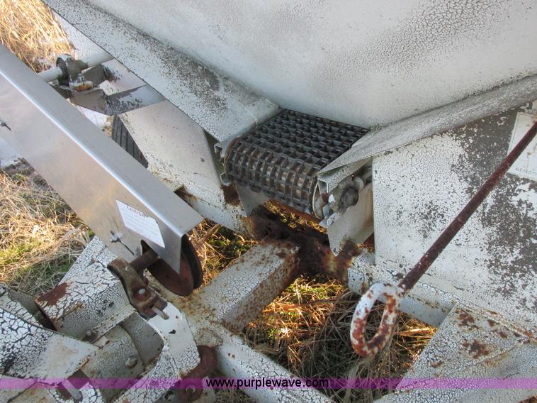 image for item L7018 Fertilizer spreader cart