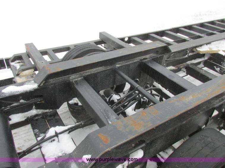 image for item L7024 1993 Jantz combine trailer