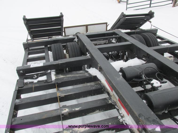 image for item L7024 1993 Jantz combine trailer