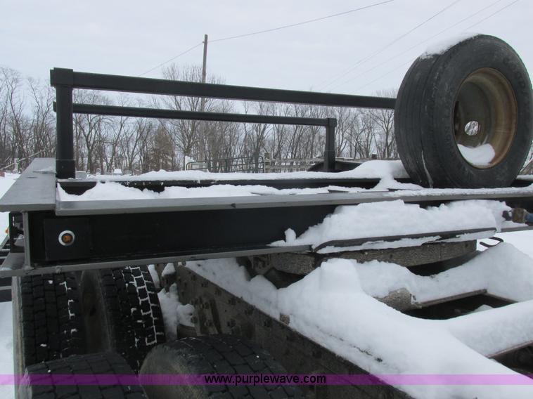 image for item L7024 1993 Jantz combine trailer