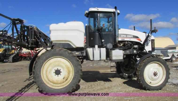 image for item L7043 2005 SpraCoupe 7650 self-propelled sprayer