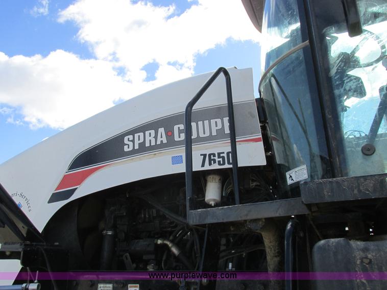 image for item L7043 2005 SpraCoupe 7650 self-propelled sprayer