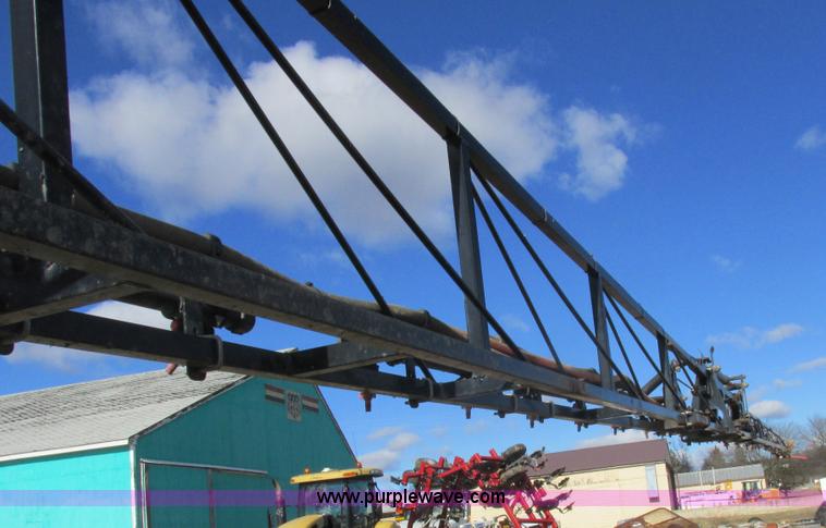 image for item L7043 2005 SpraCoupe 7650 self-propelled sprayer