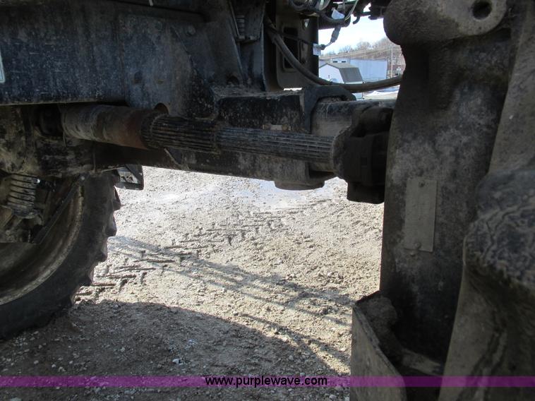 image for item L7043 2005 SpraCoupe 7650 self-propelled sprayer