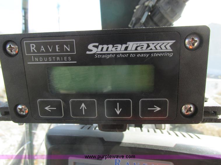 image for item L7043 2005 SpraCoupe 7650 self-propelled sprayer