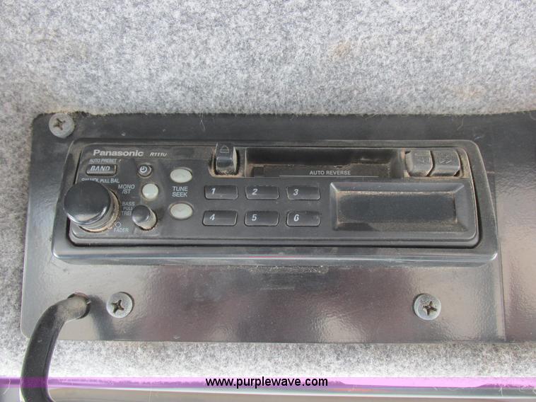 image for item L7043 2005 SpraCoupe 7650 self-propelled sprayer