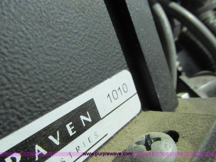 image for item L7043 2005 SpraCoupe 7650 self-propelled sprayer