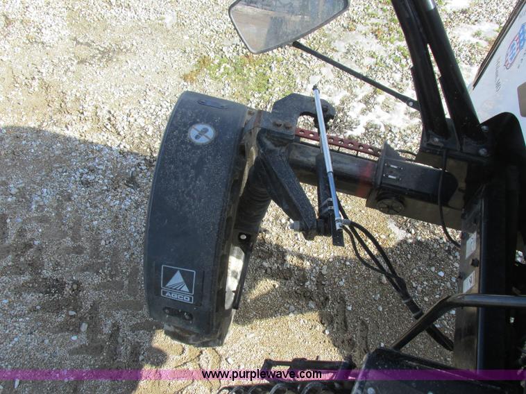 image for item L7043 2005 SpraCoupe 7650 self-propelled sprayer