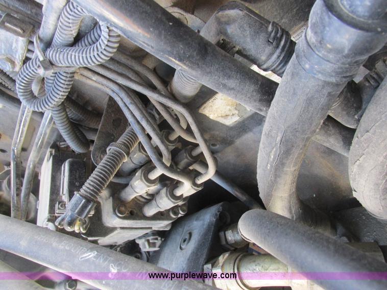 image for item L7043 2005 SpraCoupe 7650 self-propelled sprayer