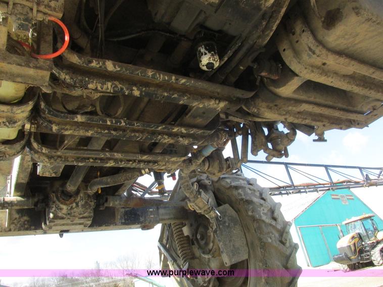 image for item L7043 2005 SpraCoupe 7650 self-propelled sprayer