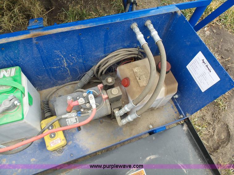 image for item L7061 2012 Hancer Maxi String tile spool trailer