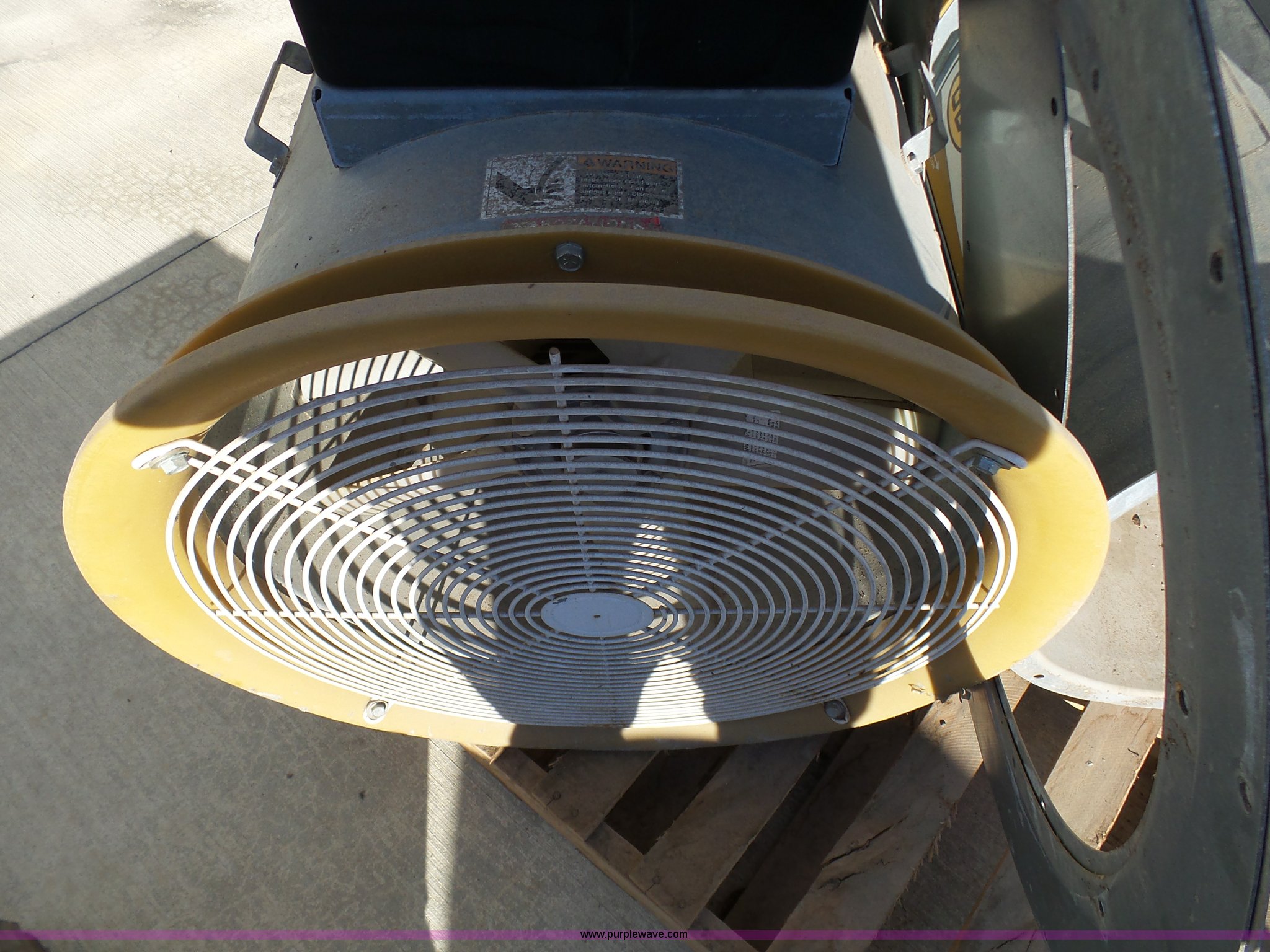 (2) GSI DF101 24" grain bin fans in Harrisonville, MO Item N9358