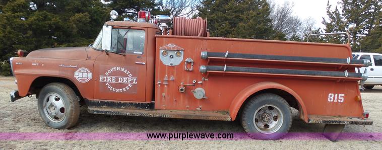 image for item AR9484 1960 International B166 fire truck