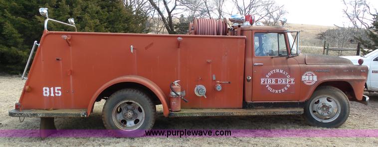 image for item AR9484 1960 International B166 fire truck