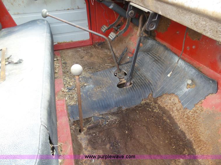 image for item AR9484 1960 International B166 fire truck