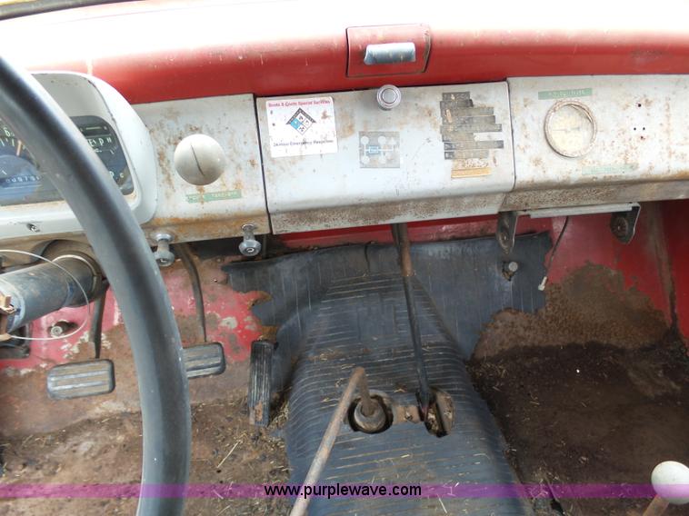 image for item AR9484 1960 International B166 fire truck