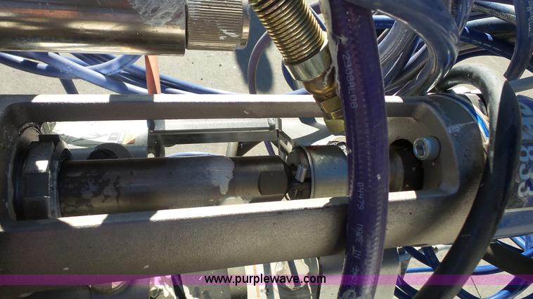 image for item BF9158 Graco GH833 airless paint sprayer