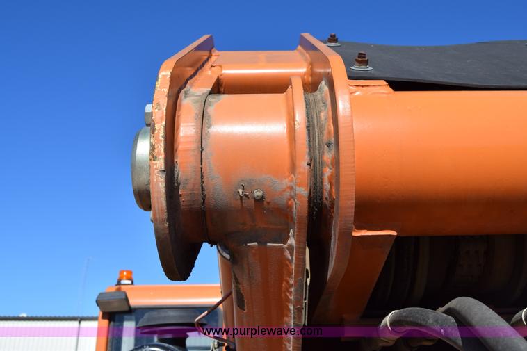 image for item BW9295 Lull 844C-42 telehandler