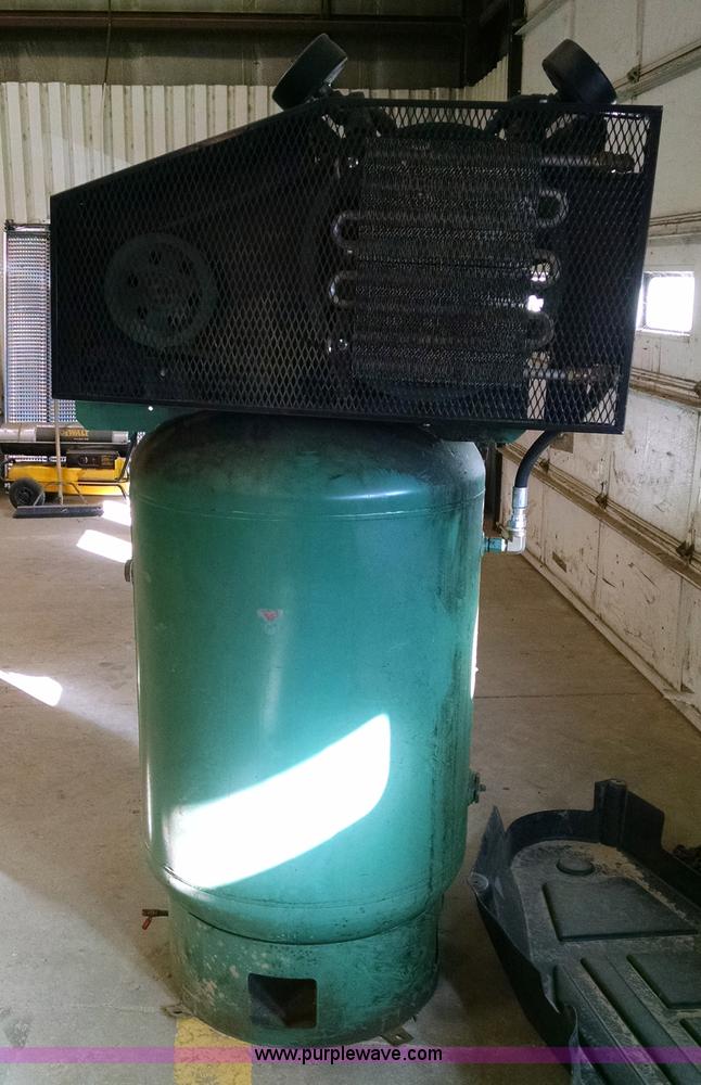 image for item BX9587 Champion VR10-12 air compressor