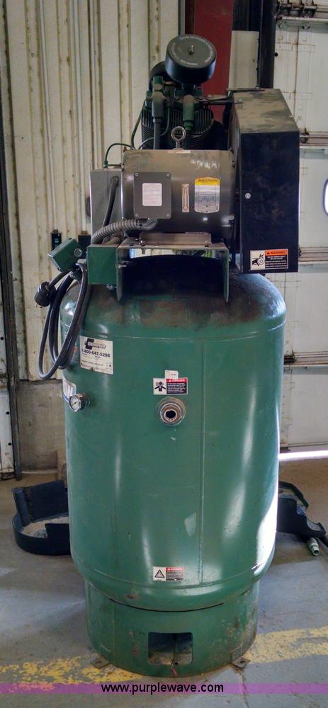 image for item BX9587 Champion VR10-12 air compressor