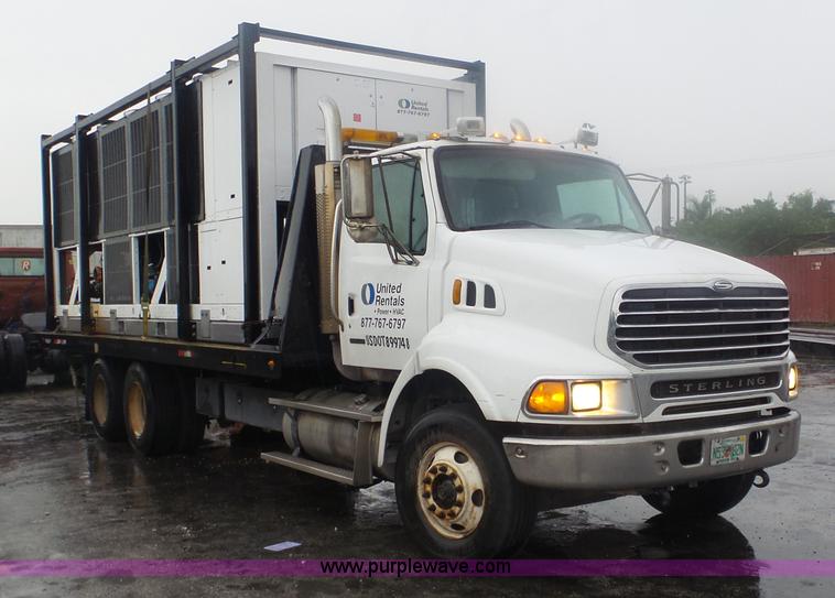 image for item F1075 2007 Sterling LT9500 rollback truck