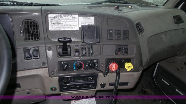 image for item F1075 2007 Sterling LT9500 rollback truck