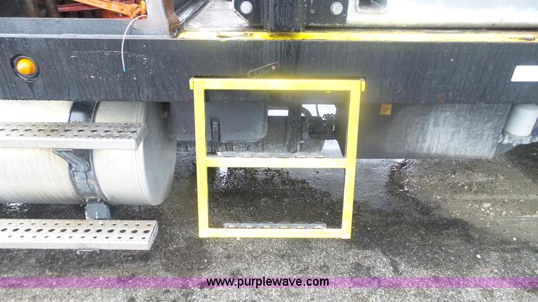 image for item F1075 2007 Sterling LT9500 rollback truck