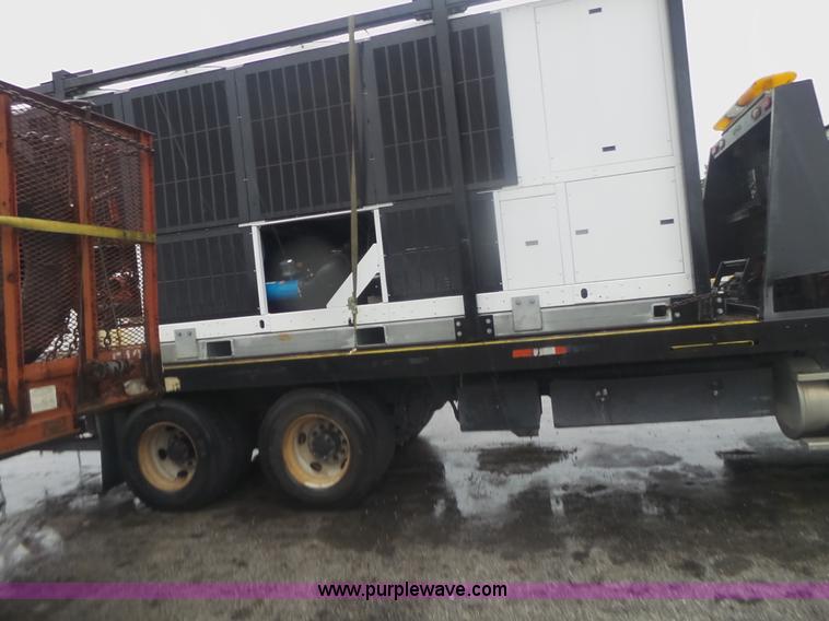 image for item F1075 2007 Sterling LT9500 rollback truck