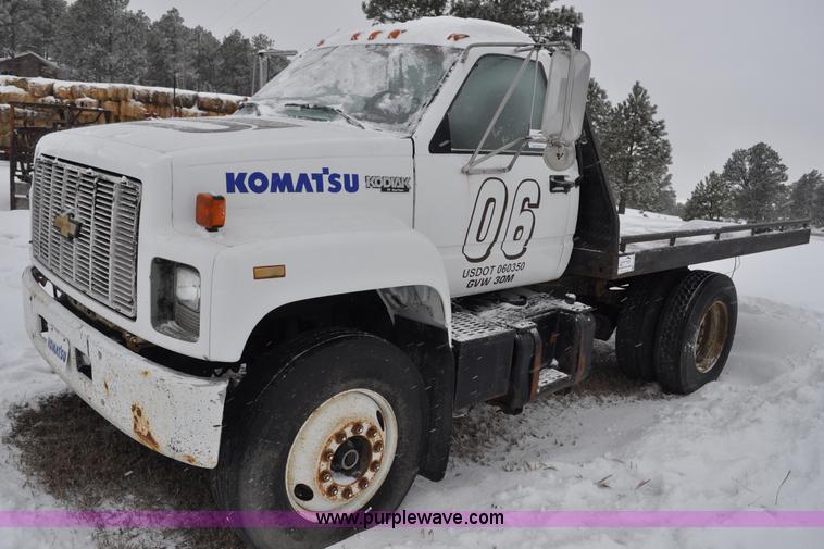 image for item G7099 1991 Chevrolet Kodiak truck cab and chassis