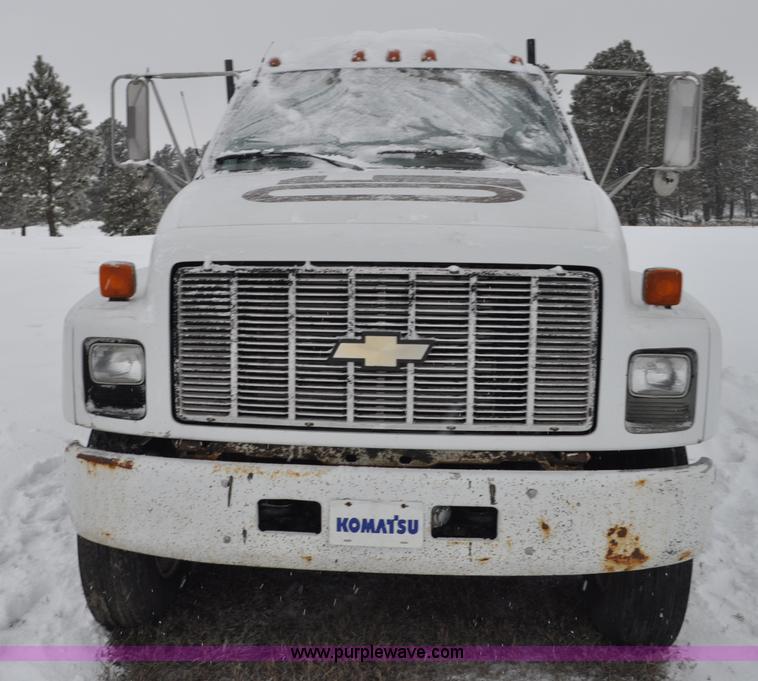 image for item G7099 1991 Chevrolet Kodiak truck cab and chassis
