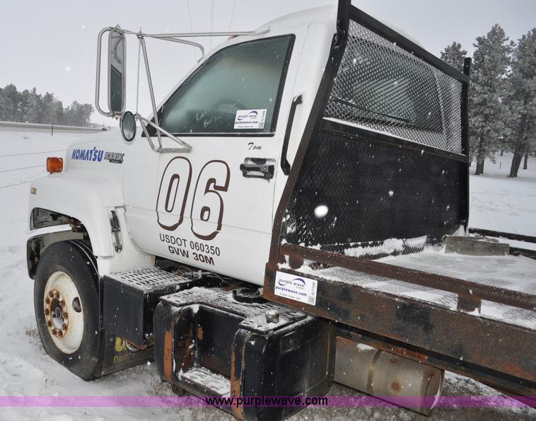 image for item G7099 1991 Chevrolet Kodiak truck cab and chassis