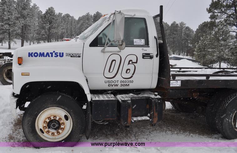 image for item G7099 1991 Chevrolet Kodiak truck cab and chassis