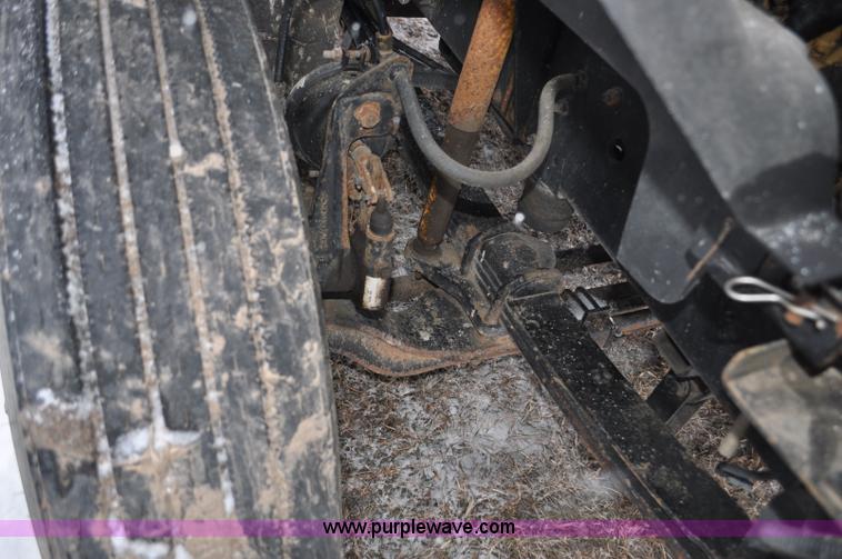 image for item G7099 1991 Chevrolet Kodiak truck cab and chassis