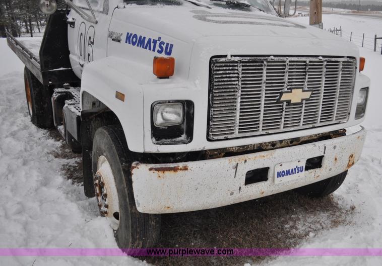 image for item G7099 1991 Chevrolet Kodiak truck cab and chassis