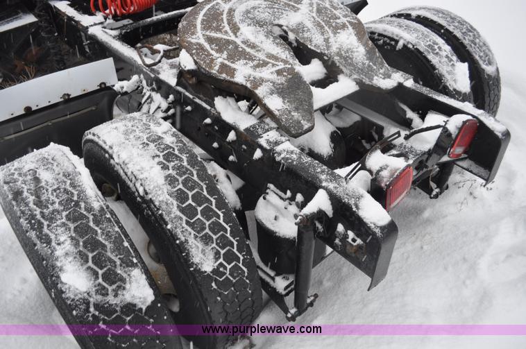 image for item G7101 1997 Ford L8513 Louisville 113