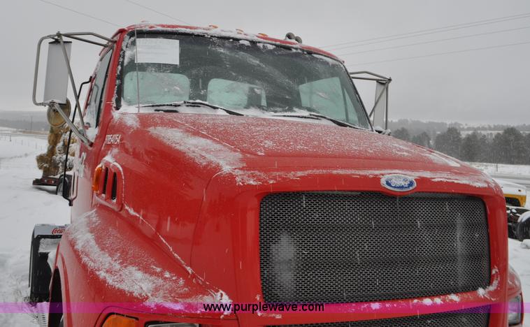 image for item G7101 1997 Ford L8513 Louisville 113