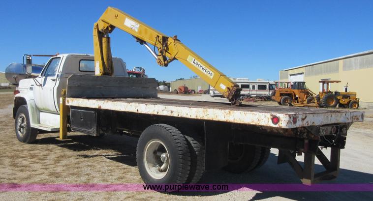 image for item I1919 1976 GMC 6500 crane truck
