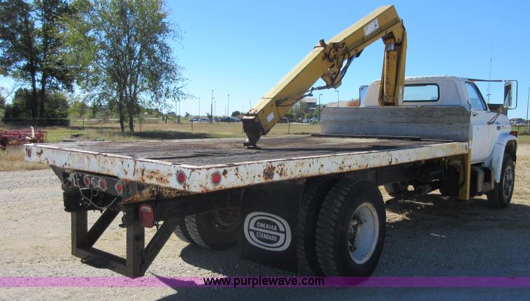 image for item I1919 1976 GMC 6500 crane truck