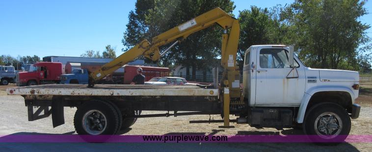 image for item I1919 1976 GMC 6500 crane truck