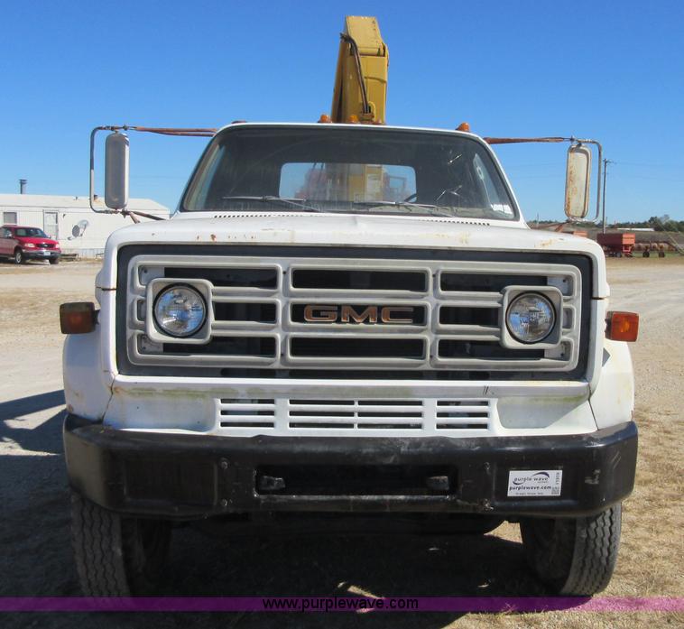 image for item I1919 1976 GMC 6500 crane truck