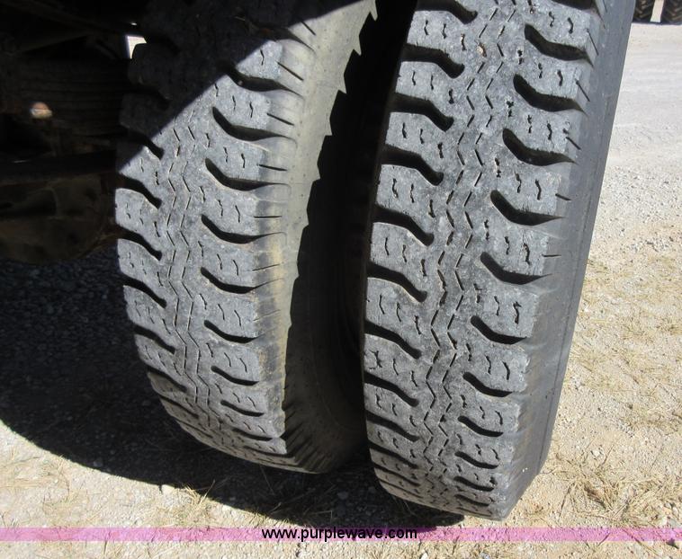 image for item I1919 1976 GMC 6500 crane truck