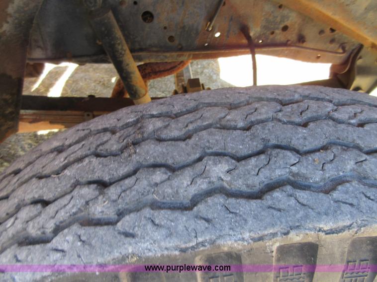 image for item I1919 1976 GMC 6500 crane truck