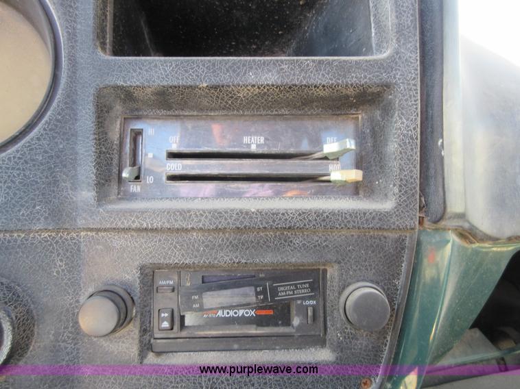 image for item I1919 1976 GMC 6500 crane truck