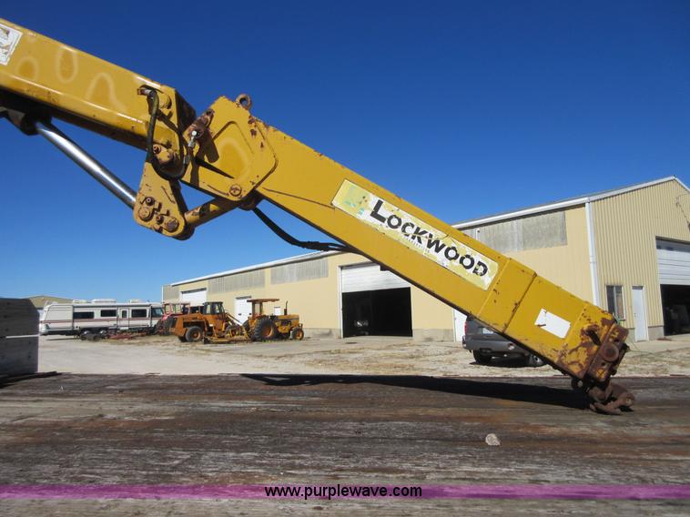 image for item I1919 1976 GMC 6500 crane truck