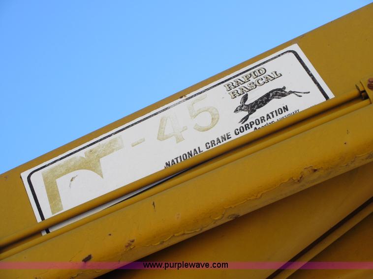 image for item I1919 1976 GMC 6500 crane truck