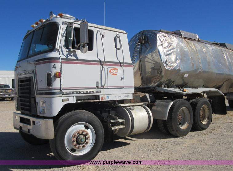 image for item I1923 1979 International Transtar II semi truck