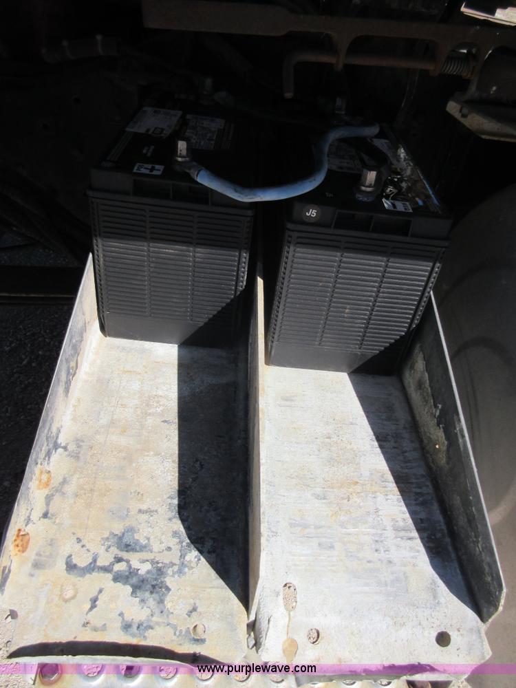 image for item I1923 1979 International Transtar II semi truck