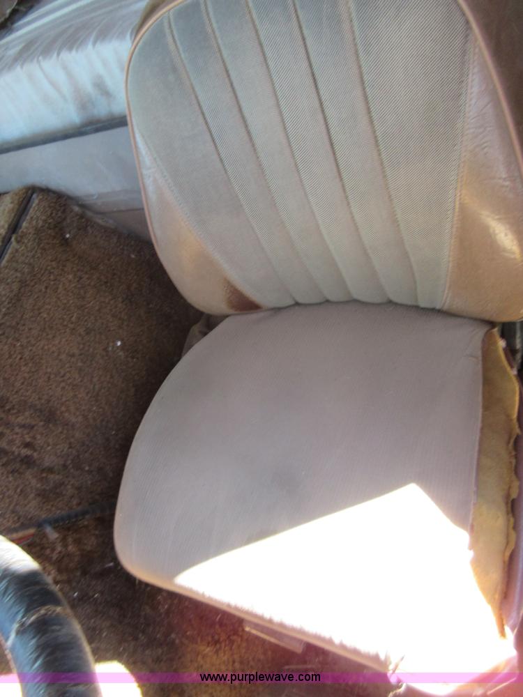 image for item I1923 1979 International Transtar II semi truck