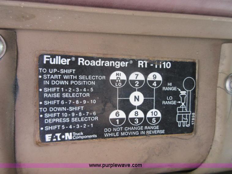 image for item I1923 1979 International Transtar II semi truck