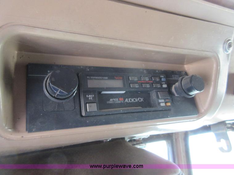 image for item I1923 1979 International Transtar II semi truck